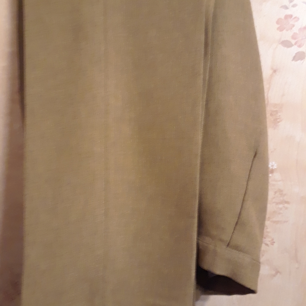 Green pant suit